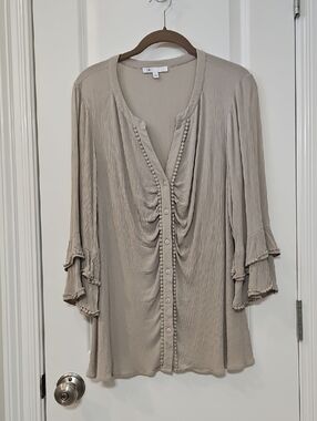 DR2 Taupe-Beige Ruffled Button-Front Tunic
